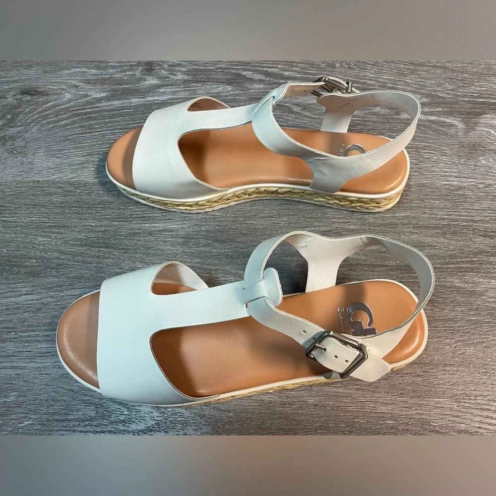 NWOT - Gianni Bini White Women’s Leather Espadrille Sandals Size 9M 1” Heel - Picture 3 of 10